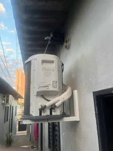 Vendo ar condicionado 12.000 btus mais transformador incutido no valor