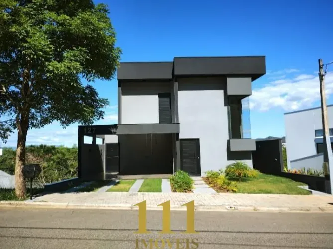 Casa no Condomínio Cataguá Way/Taubaté.