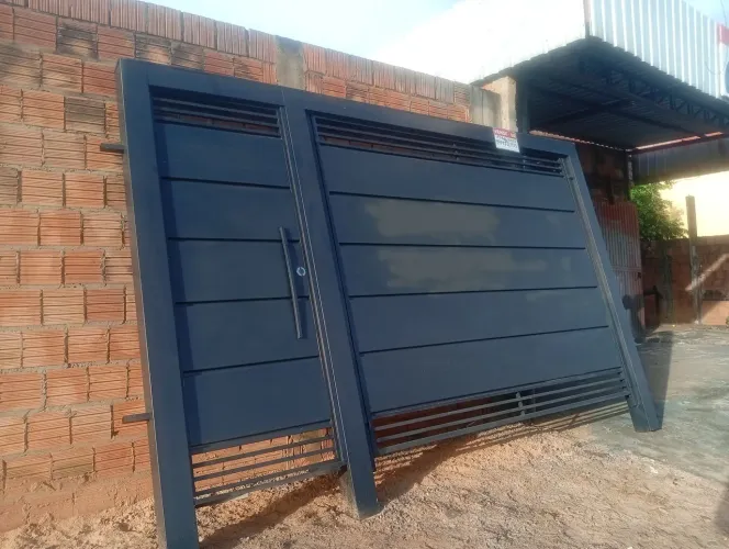 Portão barato pra sair hoje $2.500