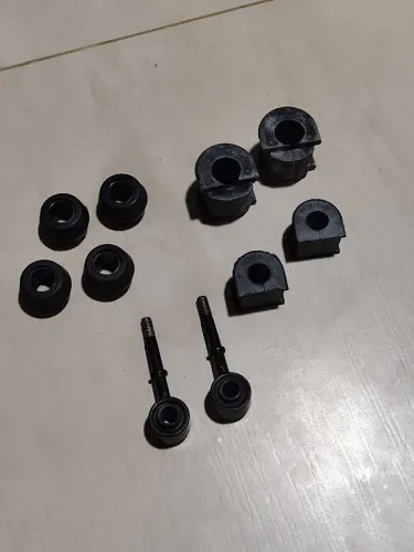 Kit Bucha Bandeja, Bucha Estabilizador Dianteiro e Traseiro e Bieleta Traseira Lifan 320