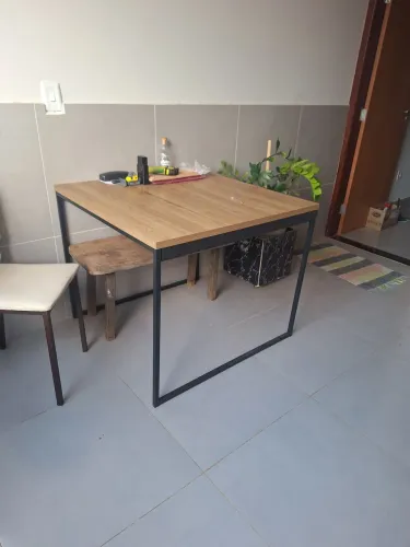 Mesa quadrada