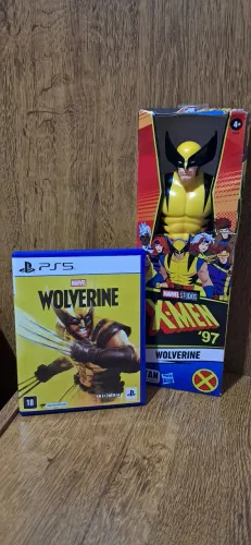 WOLVERINE + ACTION FIGURE MARVEL - PS5