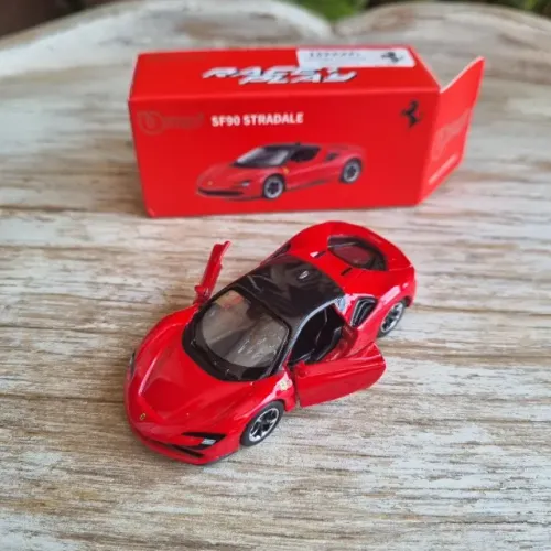 Miniatura 1:64 Carro Ferrari SF90 Stradale Colecionadores Bburago Original