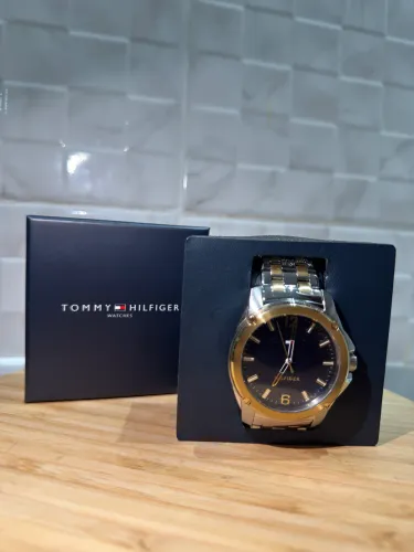 Relógio Tommy Hilfiger Original - Prata com Dourado