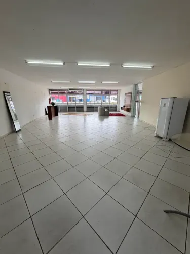 Galpão comercial Av Nevaldo Rocha