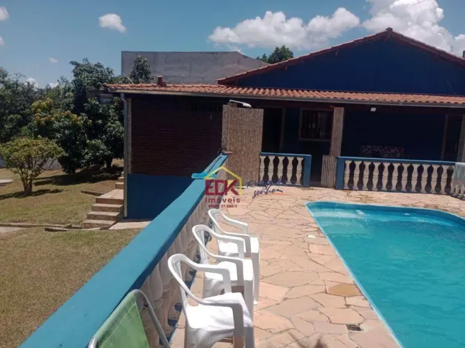Chácara com 3 dormitórios à venda, 1860 m² por R$ 800.000 - Vila Velha II - Taubaté/SP