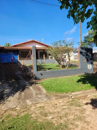 Rancho Próximo ao Rio Tiete