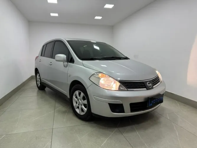 Nissan Tiida S 1.8/1.8 Flex 16V Aut. 2009
