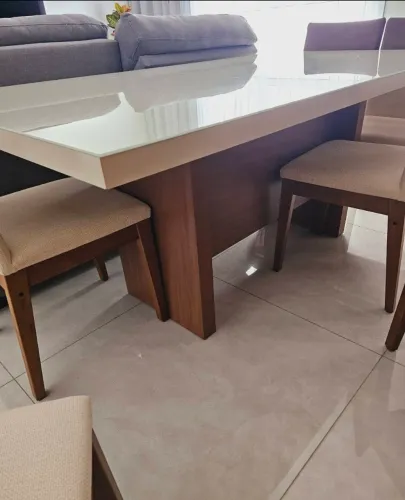 Vende-se Mesa de Jantar