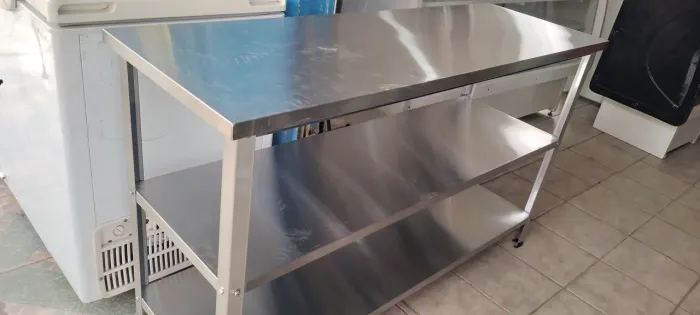Mesas inox pronta entrega. Novas.