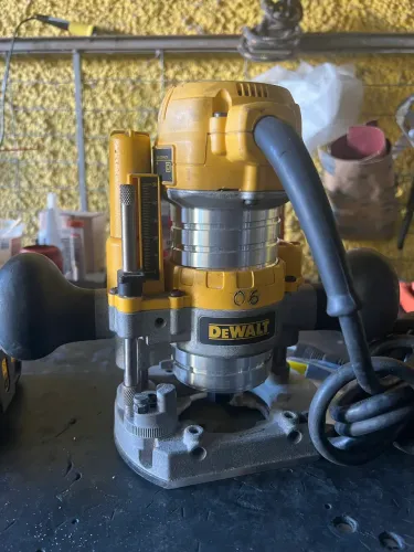 Vende-se tupia Dewalt 127v