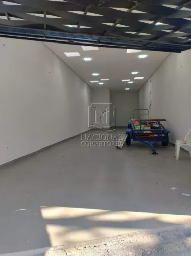 Salão comercial novo para locação no Parque João Ramalho 125m², 2 banheiros