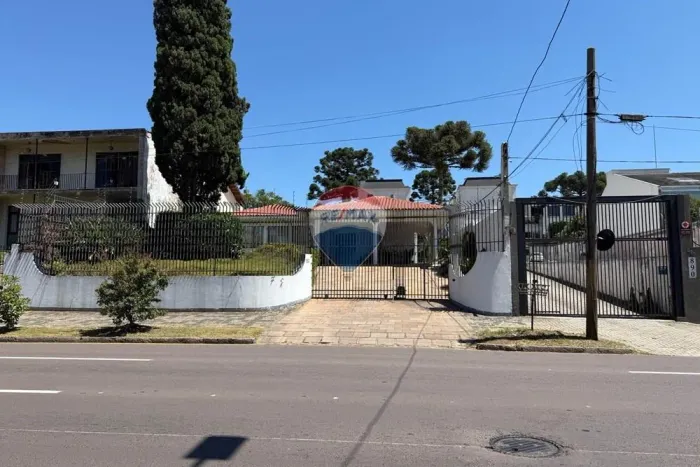 CASA COMERCIAL COM 1.041m2 DE TERRENO