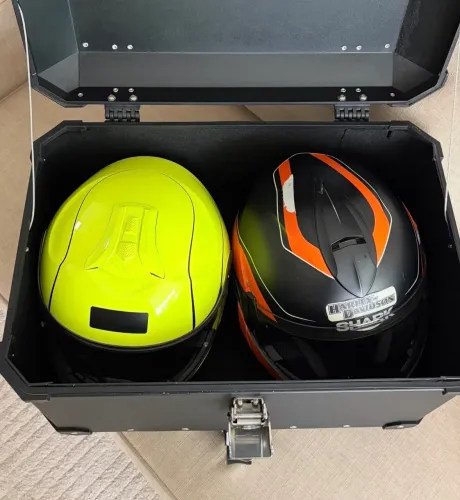 Bau Top Case traseiro 56 litros + base