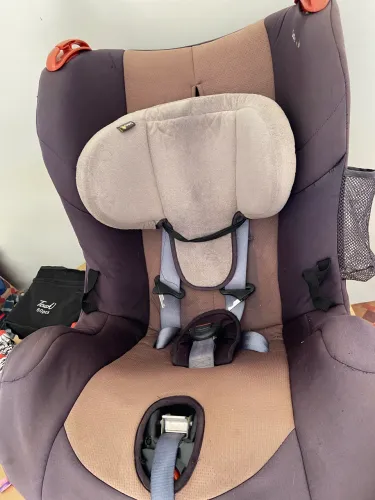 Cadeirinha auto infantil 