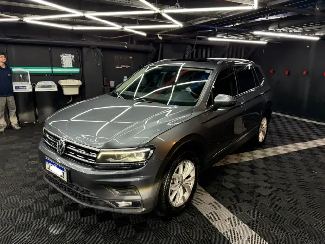 Volkswagen Tiguan Allspac Comf 250 TSI 1.4 Flex 2018