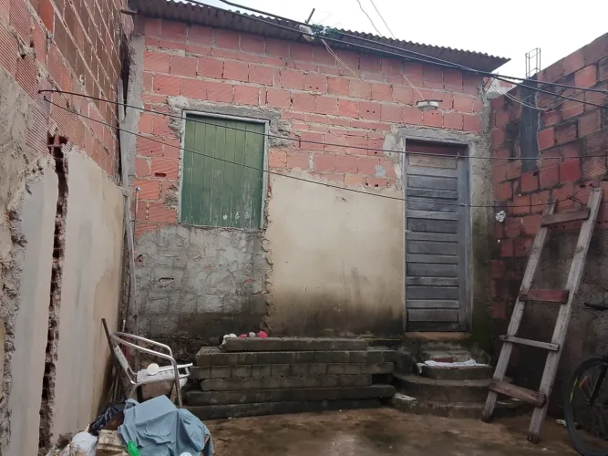 Vende-se casa