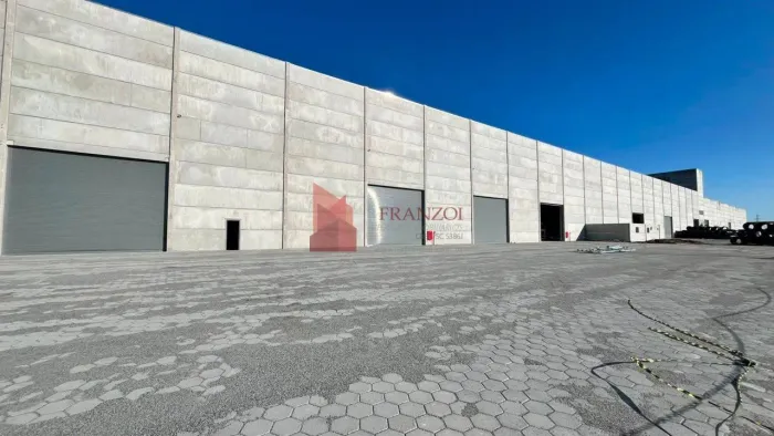 ALUGUEL: ARMAZÉM INDUSTRIAL 4600 METROS EM TIJUCAS!!