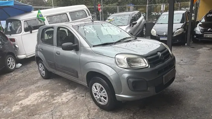 Fiat Uno Attractive 1.0 Flex 6V 5P 2017