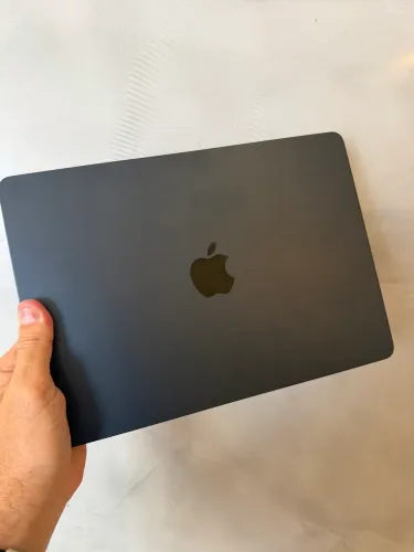 MacBook Air M2 256ssd 8r preto seminovo - Centerfix