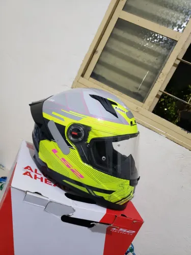 Capacete ls2