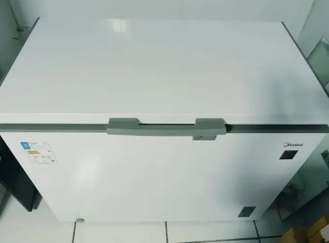 Freezer Midea 393 litros semi nova ( Não Entrego )