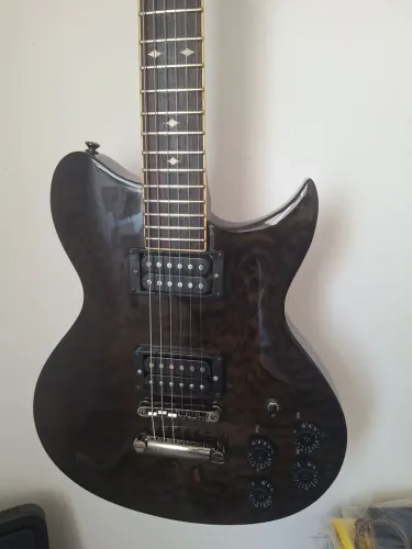 Guitarra Washburn WI18
