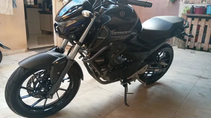 FZ 15 ZERA APENAS 7 MIL KM RODADOS