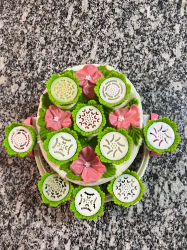 Cesta de confeccionar flores em massinha