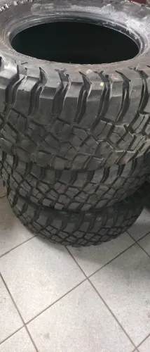 Pneus BF Goodrich 285X70X17 MUD