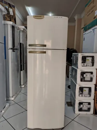 Geladeira 260 Litros Duplex