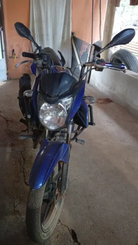 Moto bem conservada
