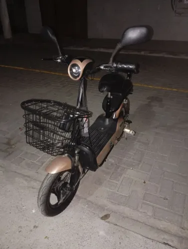 Scooter elétrica