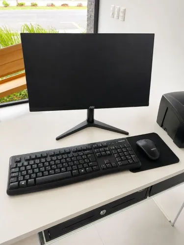 Tela, Teclado e Mouse