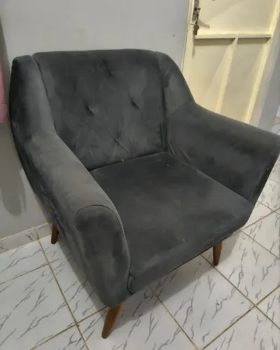 POLTRONAS CINZA (3 UNIDADES)