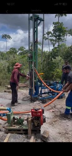 Máquina de poço semi-artesiano 