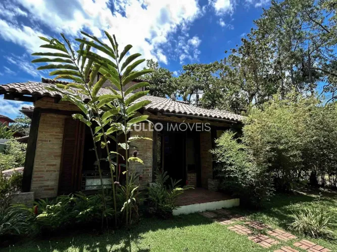 Casa em Condomínio para comprar ou alugar com 298m², 4 quartos, 4 suítes, 3 vagas no bairr