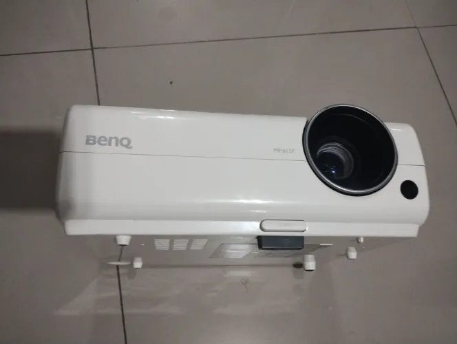 Projetor benq MP615P