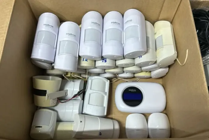 Lote 28 Sensores De Presença Intelbras Ivp 5001 Shield/5311 Mw + Hikvision + Jfl