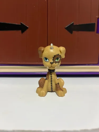 Monster high Frankie básica pet