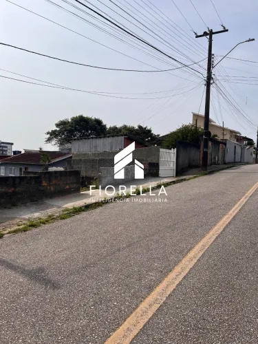 Terreno à venda com 310m² no bairro Estreito - Florianópolis - SC
