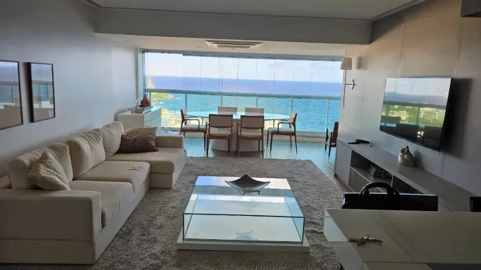 APARTAMENTO no Rio Vermelho 2/4 para Locação  Excelente localização e vista mar