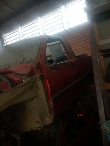 Sucata para retirada de peças fiat Fiorino 