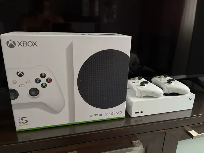 Xbox séries S + 2 Controles