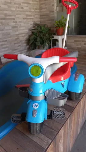 Motoca triciclo Passeio