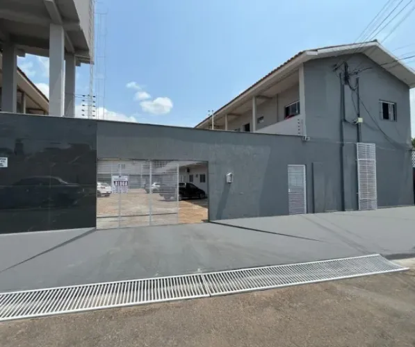 APARTAMENTO 2/4 DISPONÍVEL PARA LOCAÇÃO