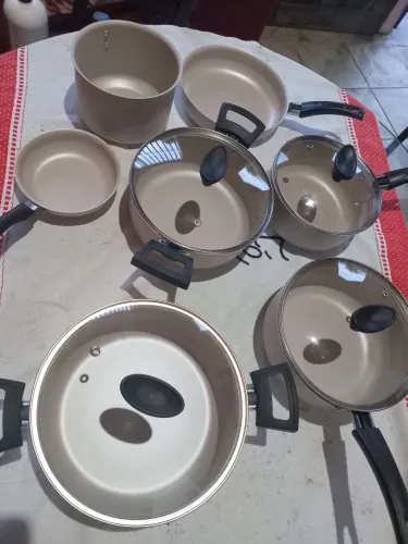 Lindas panelas anti aderente