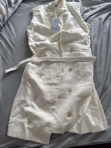 Vestido GUESS elegante