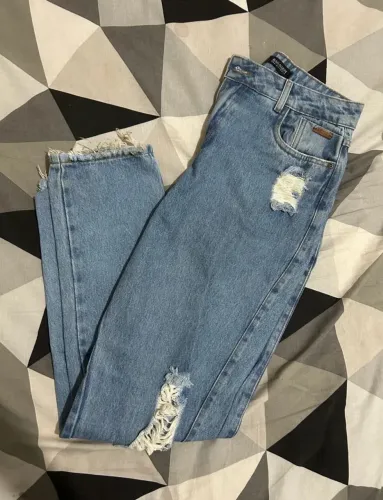 Calça jeans nova