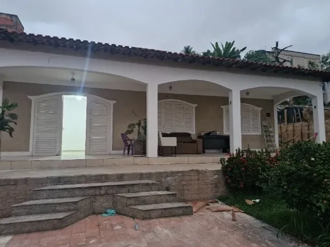 Alugo Casarao na vila sao luis